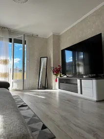 Spacious & modern 2-bedroom apartment - Quiet stay - Image 4