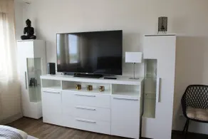Modernes Apartment im Herzen Ludwigsburgs mit Netflix & DAZN - Image 4