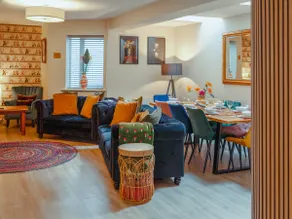 Beach House - Image 4