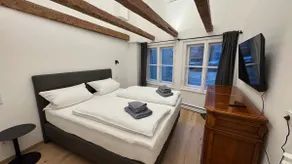 Brück Residenz - Living by the Stone Bridge - Image 2