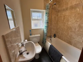 First-Floor Portsmouth Flat | Cozy & Pet Friendly - Image 4