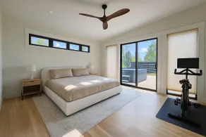 Modern Glass Haus - Special Summer Weekday Pricing - Image 4