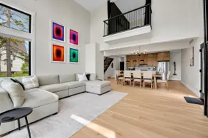 Modern Glass Haus - Special Summer Weekday Pricing - Image 2