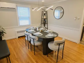 Luxury 3BR home in prime location in West Hartford - Image 3