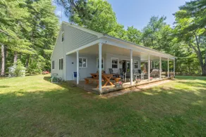 Beautiful 4bd Family Lake House w/ Docks and Views - Image 2