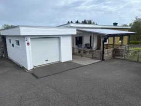 Nice house with pool and good location - Image 2