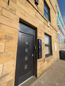 Apartment in Huddersfield West Yorkshire - Image 4