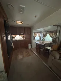 Quiet Vintage RV 15 min to The Villages and Ocala - Image 5
