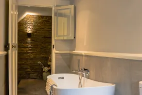 Loom Cottage – Stylish Heritage - Image 5