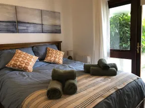 Fantástica villa apropiada para familias con terraza, jardín y jacuzzi | Vistas al mar | En la playa - Image 3