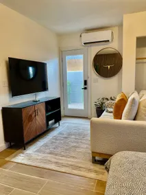 Boutique Garden Suite • Walk to Arts District - Image 2