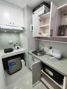 Maribert Studio Unit with free parking - Image 4