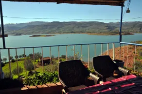 Apartment with lake view - Image 2