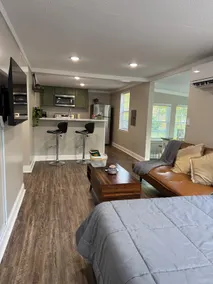 Guest house in Statesboro - Image 2