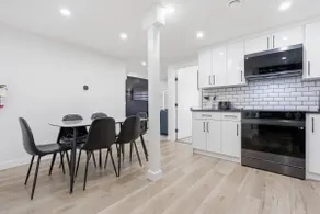 Modern 2 BR Walkout Suite 15 Mins to Airport - Image 3