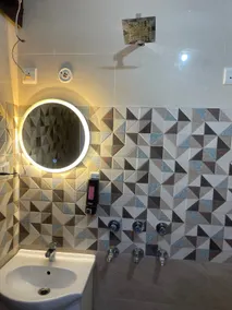 Regnant Corner - B wing - Suite room in a bungalow - Image 3