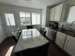 Elegant 3BR 2bath w/ Patio | Great Location - Image 4