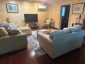 Hot Tub, Fire Pit, Fast WiFi & VERY Close to RRG! - Image 4