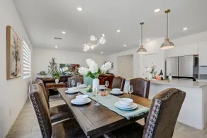 New 5BR Home Near Strip • Spacious & Comfy Stay - Image 2