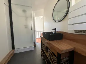 Beautiful townhouse close to shops, 4 km from the sea - Image 3
