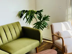 Luxury by the Grove, free parking (no hidden fees) - Image 4