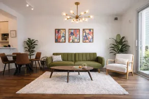 Luxury by the Grove, free parking (no hidden fees) - Image 3