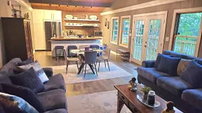 Waterfront view Retreat - Image 4