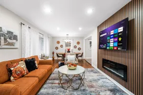 King Ensuite • 7mi to Downtown •Rare Truck Parking - Image 3