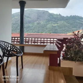 Esther Cottege 2BHK Munnar, Adimali - Image 3