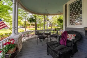 Magical Victorian near hiking wine trail - Image 3