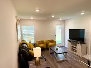 Newer 3BR/2BA w/ Garage, Smart Lock, + Fenced Yard - Image 5