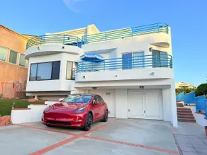 6BR5BA Villa Hot Tub Steps to Beach Parking - Image 5