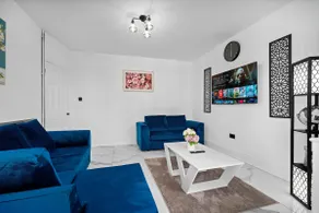 Birmingham Bullring NEC BHX Airport Resort World - Image 4