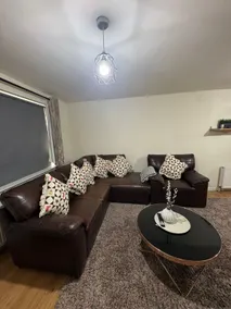 Home for holiday makers - Image 4