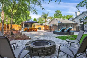 Outdoor Oasis off Beach - Image 2