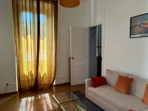 Charming air-conditioned two-room apartment, wifi, downtown Sartène - Image 2