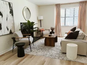 Charming Retreat in Raleigh, 2BR/2BA - Image 5
