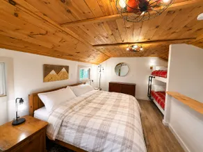 Cozy A Frame 4BD Cabin | 5 min to Ski• Lakes• Hike - Image 2
