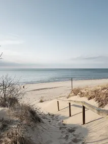 Designer home in Union Pier: steps to deeded beach - Image 4