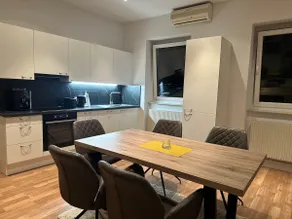 Apartment near city park and city - Image 2