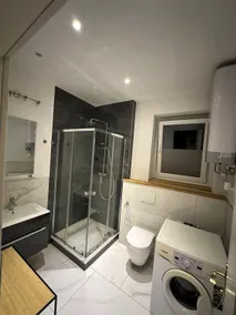 Apartment near city park and city - Image 4