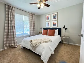 Big Sky Bungalow, 5 Beds, Sleeps 8, Pets Welcome! - Image 4