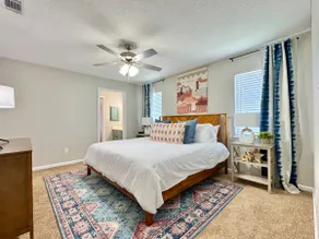 Big Sky Bungalow, 5 Beds, Sleeps 8, Pets Welcome! - Image 2