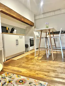A cozy haven with private terrace - Image 2