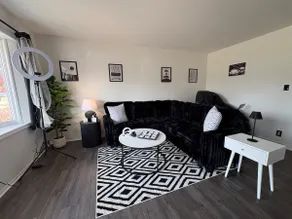 Luxe Retreat • Massage Chair • Relax & Recharge - Image 2