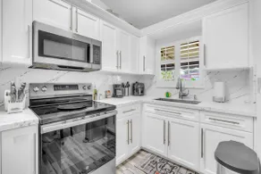 Lime Haus - Your Family Stay in Miami Awaits! - Image 3