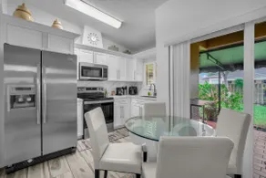 Lime Haus - Your Family Stay in Miami Awaits! - Image 5