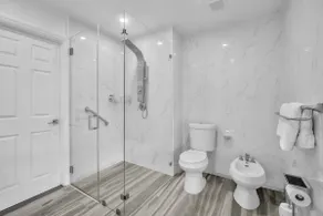 Lime Haus - Your Family Stay in Miami Awaits! - Image 4