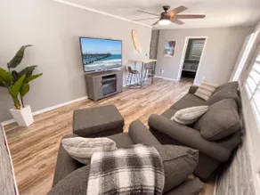 Oceanside Retreat | 5 Min to Beach | King Bed | AC - Image 2