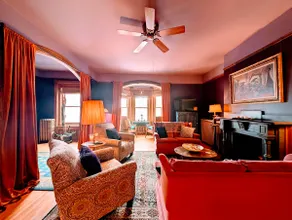 Hollywood Hideout - Image 2